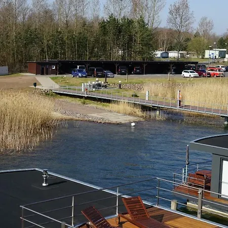 Hausboot Harmonie * Bitterfeld-Wolfen